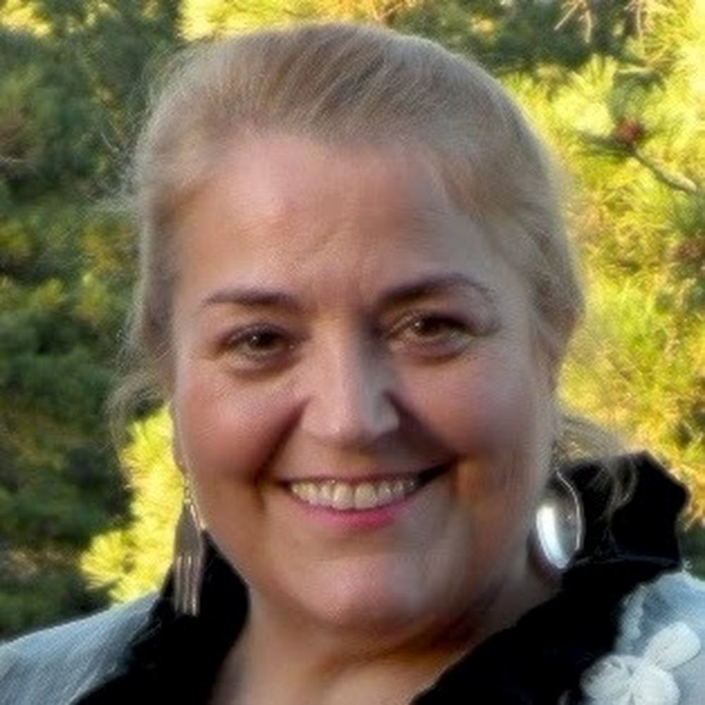 Meet your Posher, Brenda